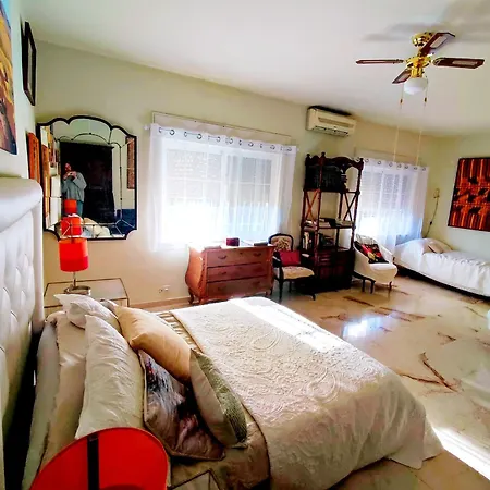 With Private Pool A Stone's Throw From The Port And Beach Of