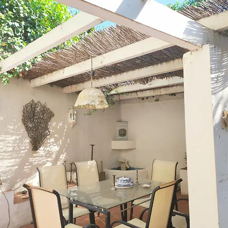 With Private Pool A Stone's Throw From The Port And Beach Of Benalmádena